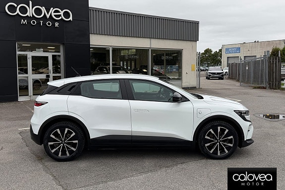 Renault Megane E-Tech 2 of 14