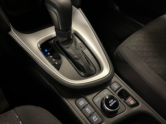 Toyota Yaris Cross 17 of 22