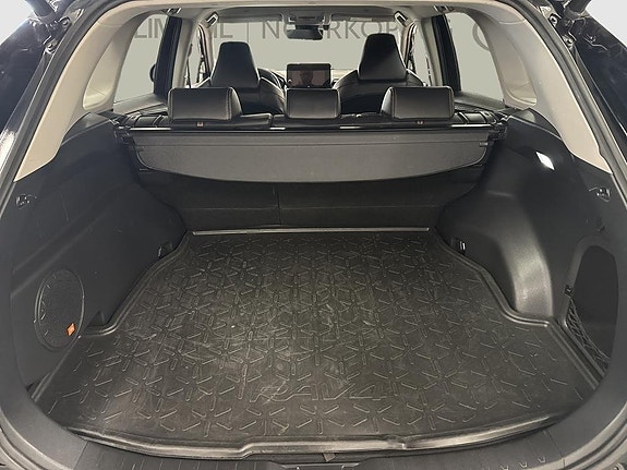 Toyota RAV4 11 of 11