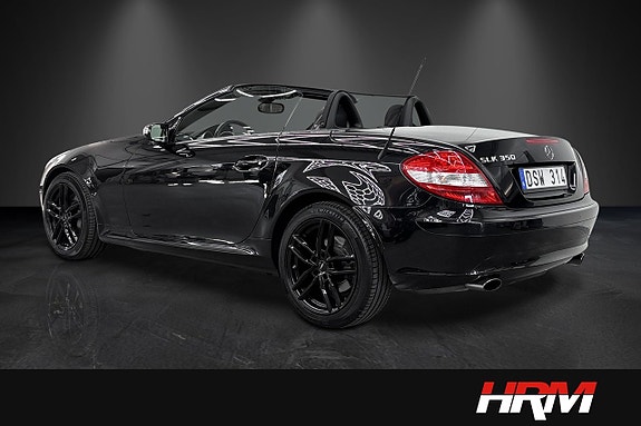 Mercedes-Benz SLK350 5 of 16