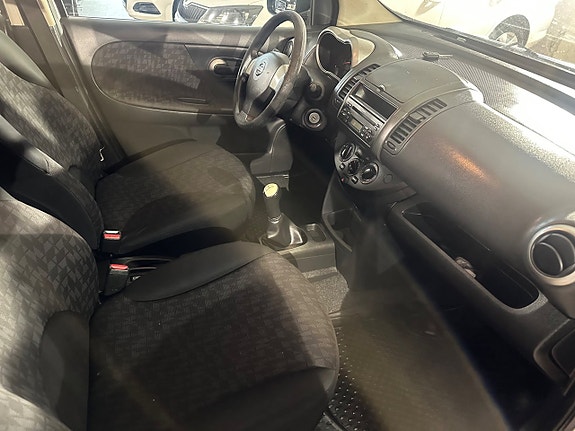 Nissan Note 7 of 10