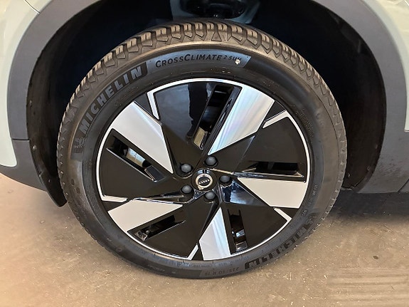 Volvo C40 5 of 25