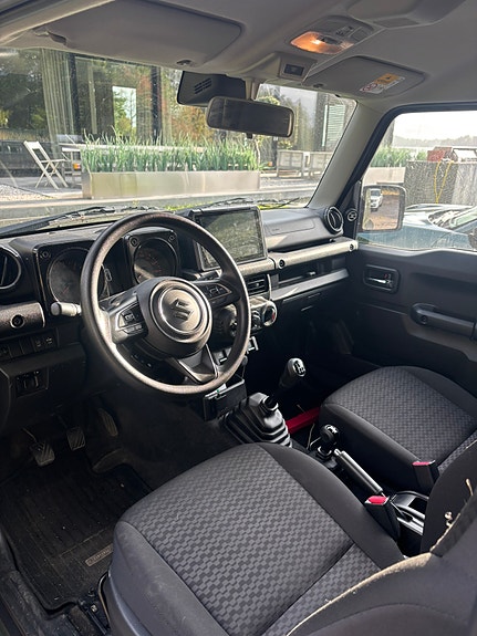 Suzuki Jimny 6 of 7