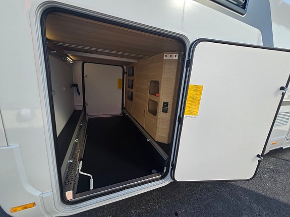 Adria Coral plus 670 DL 11 of 13