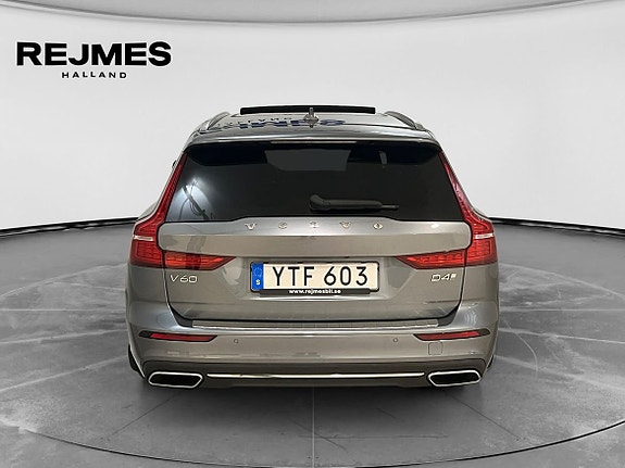Volvo V60 7 of 14