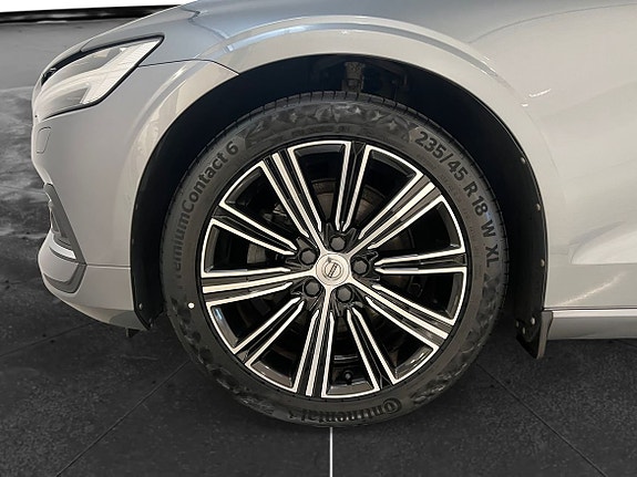 Volvo V60 9 of 14