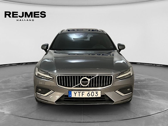 Volvo V60 8 of 14