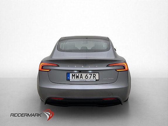 Tesla Model 3 8 of 30