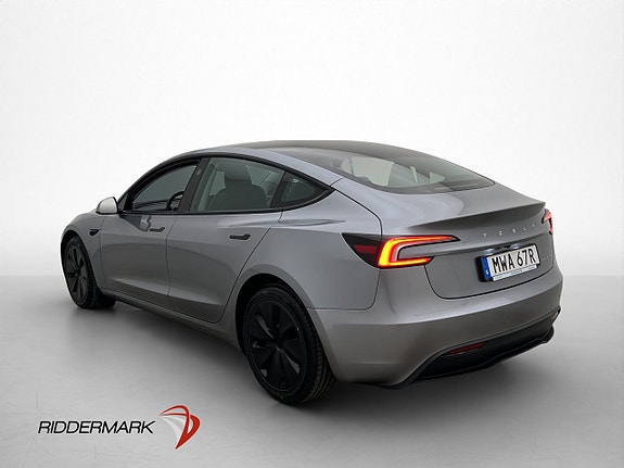 Tesla Model 3 9 of 30