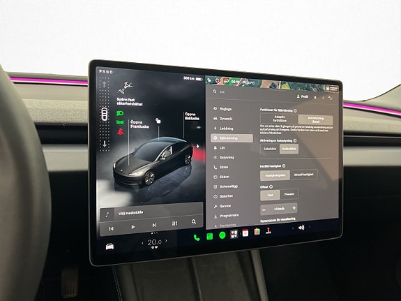Tesla Model 3 20 of 30