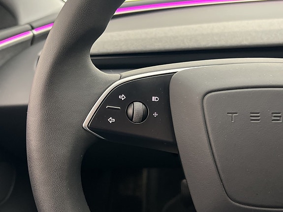 Tesla Model 3 12 of 30