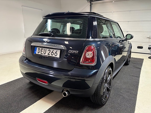 MINI Cooper 4 of 11