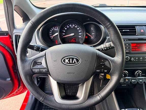 Kia Rio 16 of 25