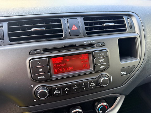 Kia Rio 18 of 25