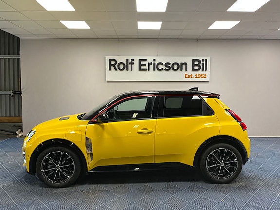 Renault 5 E-Tech 2 of 17