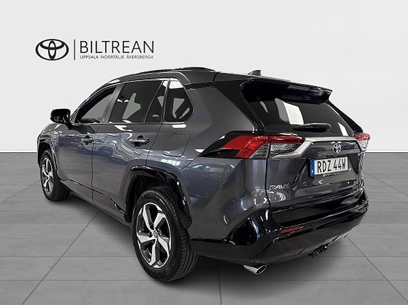 Toyota RAV4 4 of 13