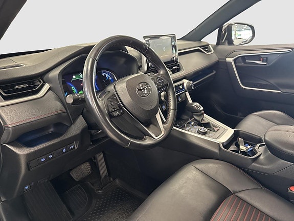 Toyota RAV4 11 of 13