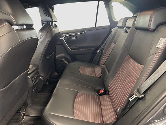 Toyota RAV4 12 of 13