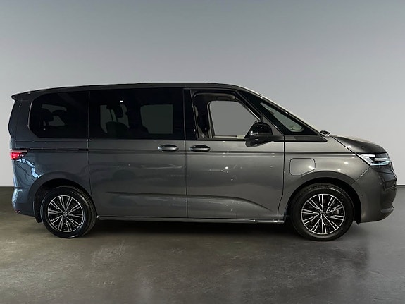 Volkswagen Multivan 2 of 16