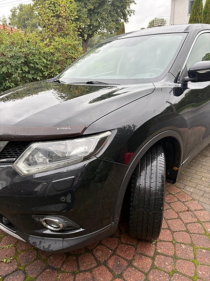 Nissan X-Trail 3 of 17
