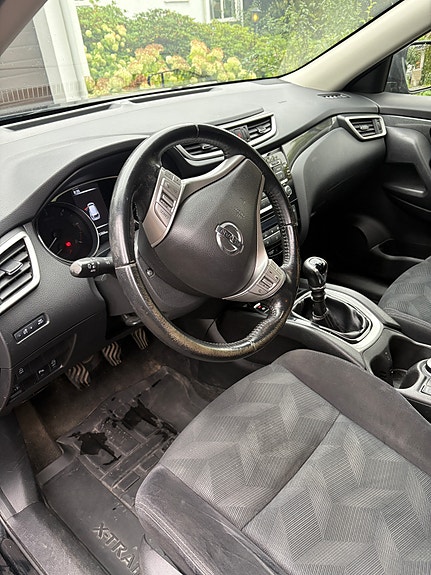 Nissan X-Trail 8 of 17