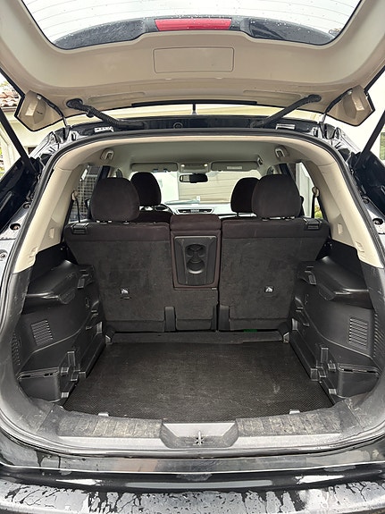 Nissan X-Trail 16 of 17