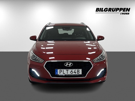 Hyundai i30 2 of 18