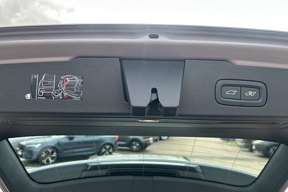 Volvo V60 12 of 17