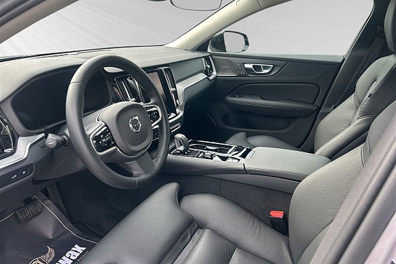Volvo V60 6 of 17