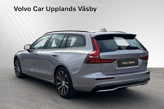 Volvo V60 3 of 17