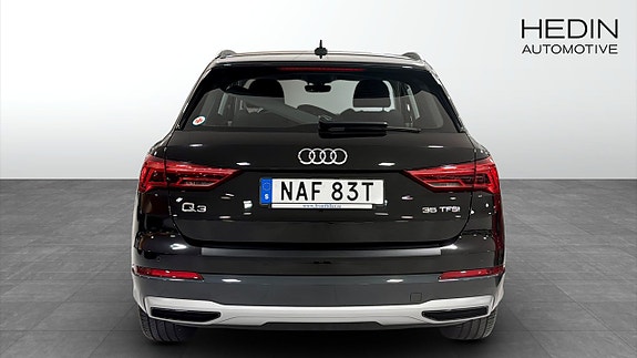 Audi Q3 4 of 11