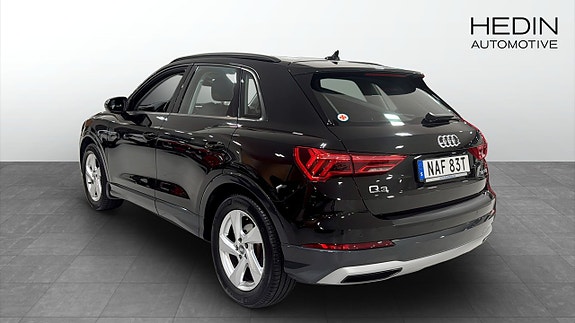 Audi Q3 3 of 11