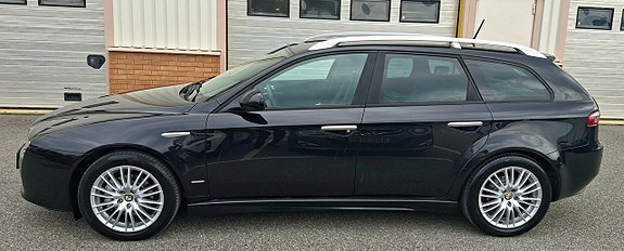 Alfa Romeo 159 9 of 14