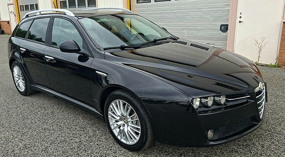 Alfa Romeo 159 4 of 14