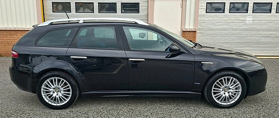 Alfa Romeo 159 5 of 14