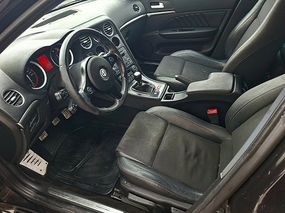 Alfa Romeo 159 14 of 16