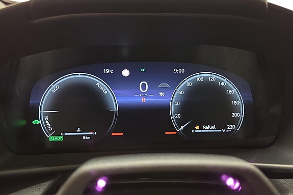 Toyota C-HR 17 of 19