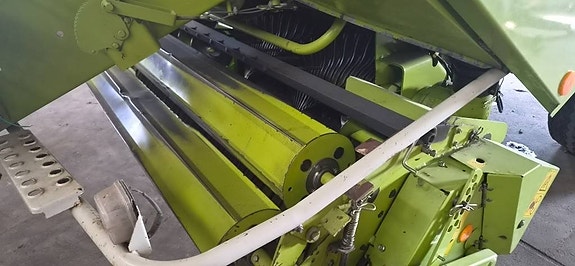 CLAAS 2200 3 of 13