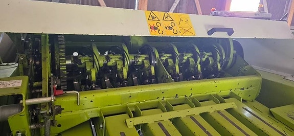CLAAS 2200 10 of 13