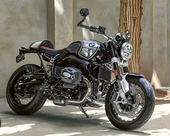BMW R nineT 3 of 15