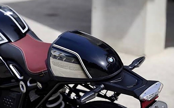 BMW R nineT 7 of 15