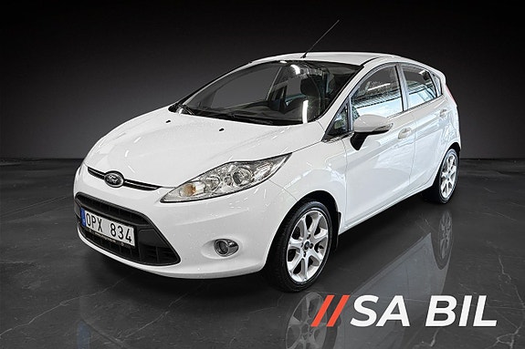 Ford Fiesta 2 of 10