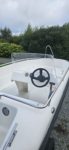 Flipper 510 med yamaha 90hk – Välutrustad och redo för sjön 6 of 6
