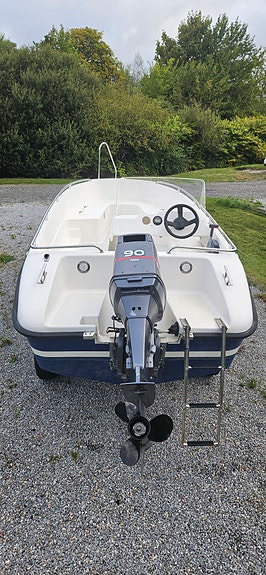 Flipper 510 med yamaha 90hk – Välutrustad och redo för sjön 4 of 6