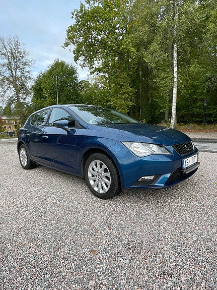 Seat Leon 2 of 5