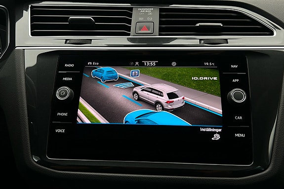 Volkswagen Tiguan 21 of 26