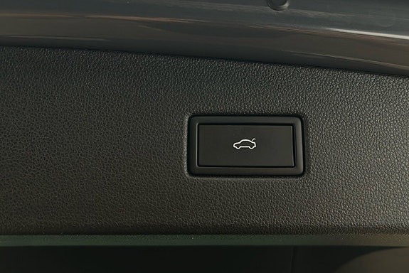Volkswagen Tiguan 15 of 26