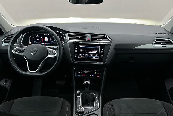 Volkswagen Tiguan 6 of 26