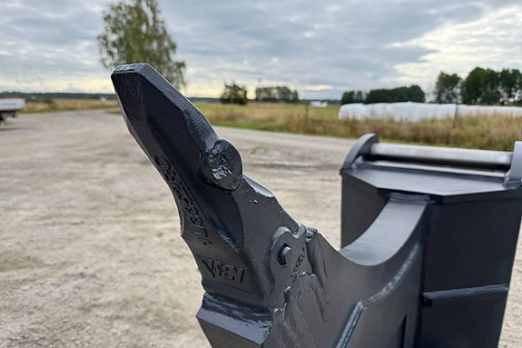 SRF - FYNDHÖRNAN - TJÄLRIVARE TILL SUPERPRISER 6 of 7