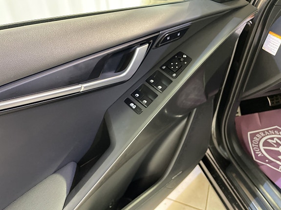 Kia Niro 12 of 24